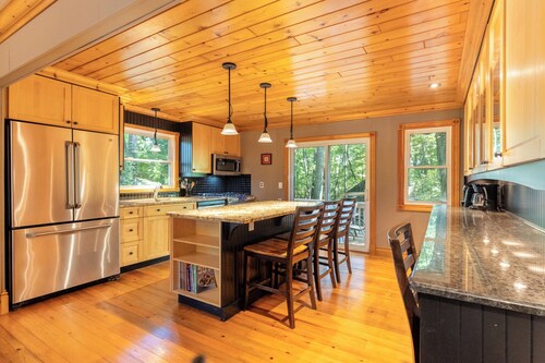 Chalet style Spacious 4BR/3BA,  steps from the beach 
Multi-family, pet friendly