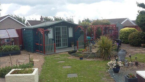 Little Lodge Chalet with hot tub.
.