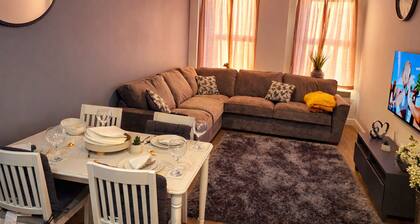 Luxury 2Bedrooms Apt Free Parking Rugby Railway Station