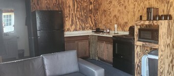 2-bedroom cabin in a quiet south Texas town