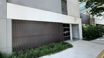 Apartamento básico | Detalhe da fachada