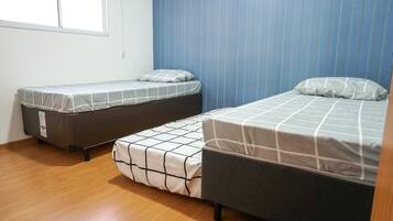 Căn hộ tiện nghi đơn giản, quang cảnh sân vườn