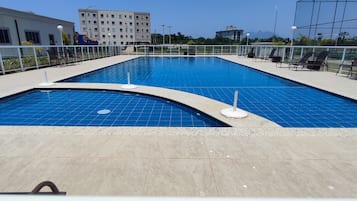 3 outdoor pools