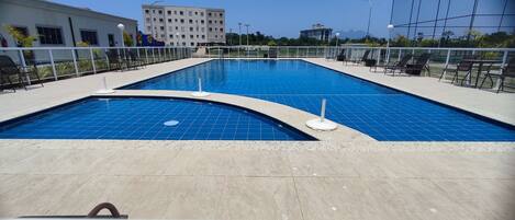 3 outdoor pools