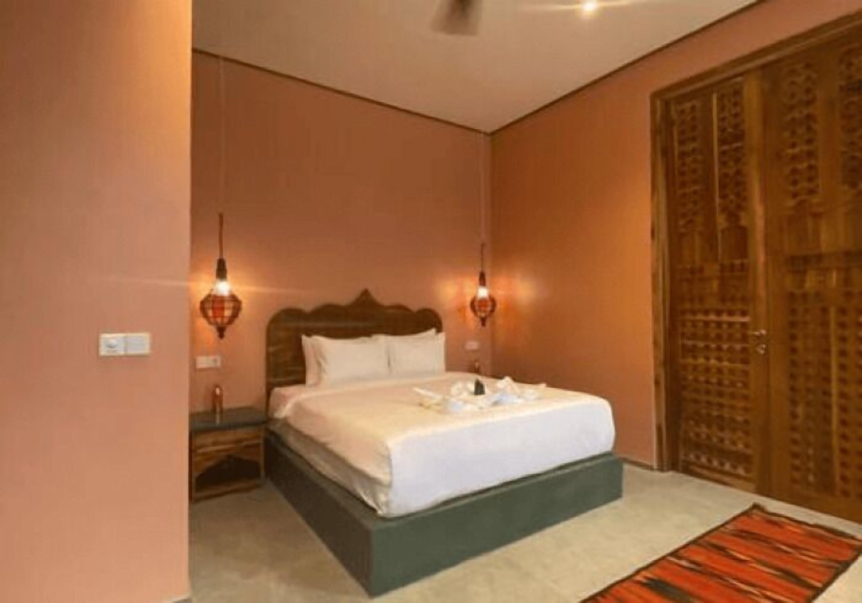 Deluxe Double Room, Garden View