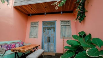 Tempat makan outdoor