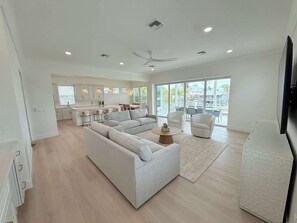 Living area - Salt House · 6 King Suites · New Build · 2 Masters (Fort Myers Beach)