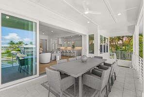 Outdoor dining - Salt House · 2026 Luxury · 6 King Suites 2 Masters (Fort Myers Beach)