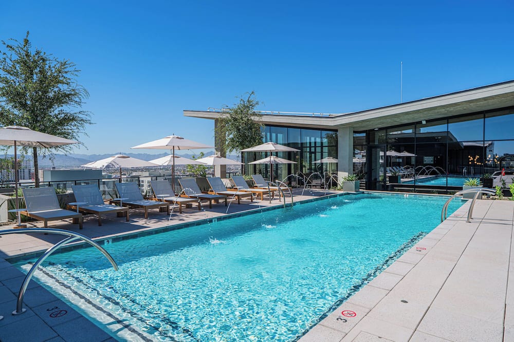 Deluxe Stay 5mins to Convention Center
