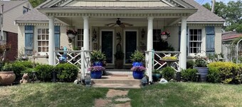 ROBYN’S NEST🪺 🪺 
2 bedroom in the heart of beautiful historic Central Gardens.