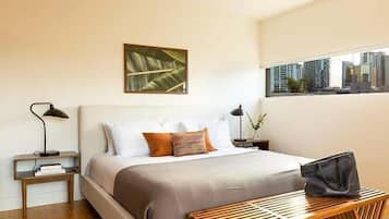 5 habitaciones, tabla de planchar con plancha, wifi y ropa de cama