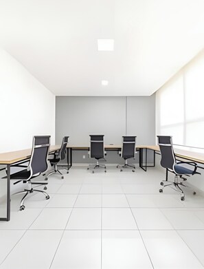 Basic Apartment | Business center