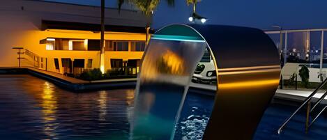Basic Apartment | Pool