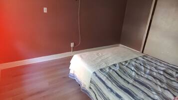 1 bedroom, iron/ironing board, WiFi