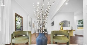 Interior - NEW Reluxme Lux Uptown 4BR Modern Retreat  • Yard (Charlotte)