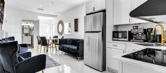 3-bedroom apartment in lovely Tavernier with AC and kitchen