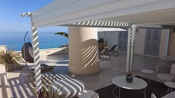 Penthouse with Panoramic Terrace overlooking the Sea | Terrasse/Patio