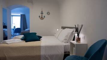 Egyptian cotton sheets, premium bedding, down comforters, in-room safe
