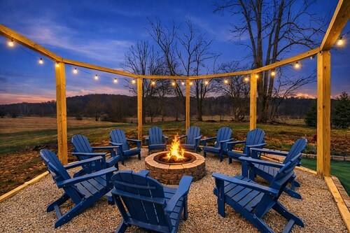 Family Retreat: Pool, Hot Tub, Sauna, Pickleball, Camp, RV Parking & Outdoor Fun