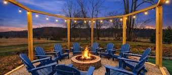 Family Retreat: Pool, Hot Tub, Sauna, Pickleball, Camp, RV Parking & Outdoor Fun