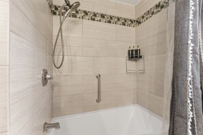 Hair dryer, towels, soap, shampoo - Family Retreat: Pool, Hot Tub, Sauna, Pickleball, Camp, RV Parking & Outdoor Fun (Logan)
