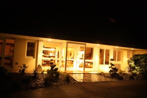 Exterior - Latitude Ouest Hotel Restaurant & Spa (Locronan)