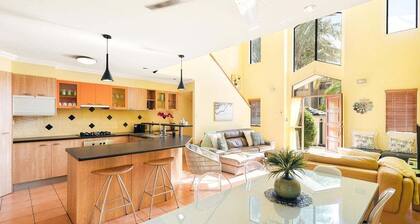 Coastal Holiday Home - Bradford 10