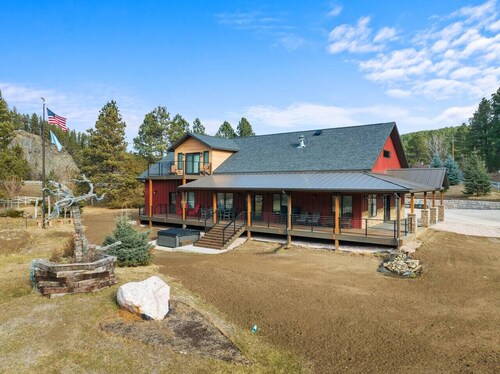 Creek View Vacation Home