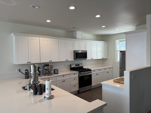 New Spacious 3BR Fernley Home with Patio & Pool Table Near Reno & USA Parkway