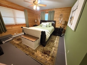 Iron/ironing board, free WiFi, bed sheets