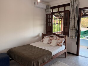 5 Schlafzimmer, Bügeleisen/Bügelbrett, kostenloses WLAN, Bettwäsche