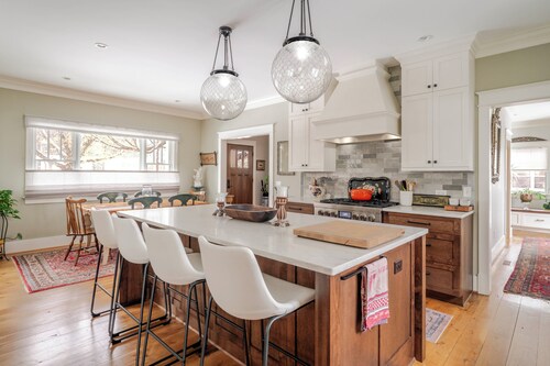 Park Street Retreat: Main House | Updated Home in the Heart of Charlottesville
