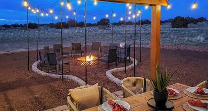 VIEWS/Grand Canyon 20 min-EV-Arcade-Sleeps 14!