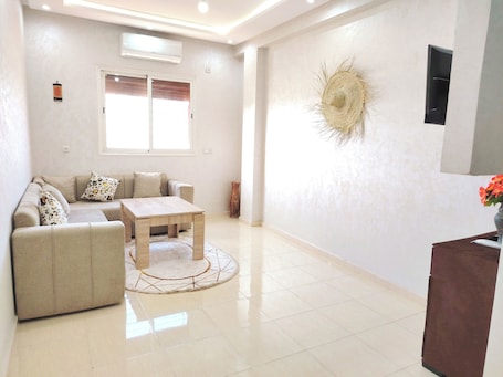 Living area. Spacious Air-Conditioned Apartment in Marrakech