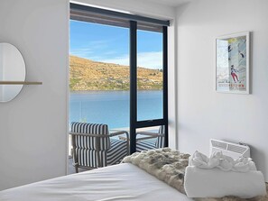 3 quartos, ferros/tábuas de passar roupa, Wi-Fi, roupa de cama