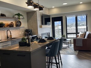 Interior - Moonlight Ascent | Pool, Hot Tub, Gym | Parking (Canmore)