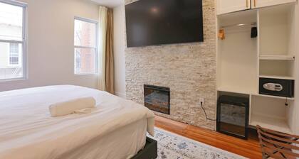 Luxury 4BR Dupont Circle | Walk to Metro