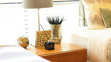 House, 4 Bedrooms, Balcony