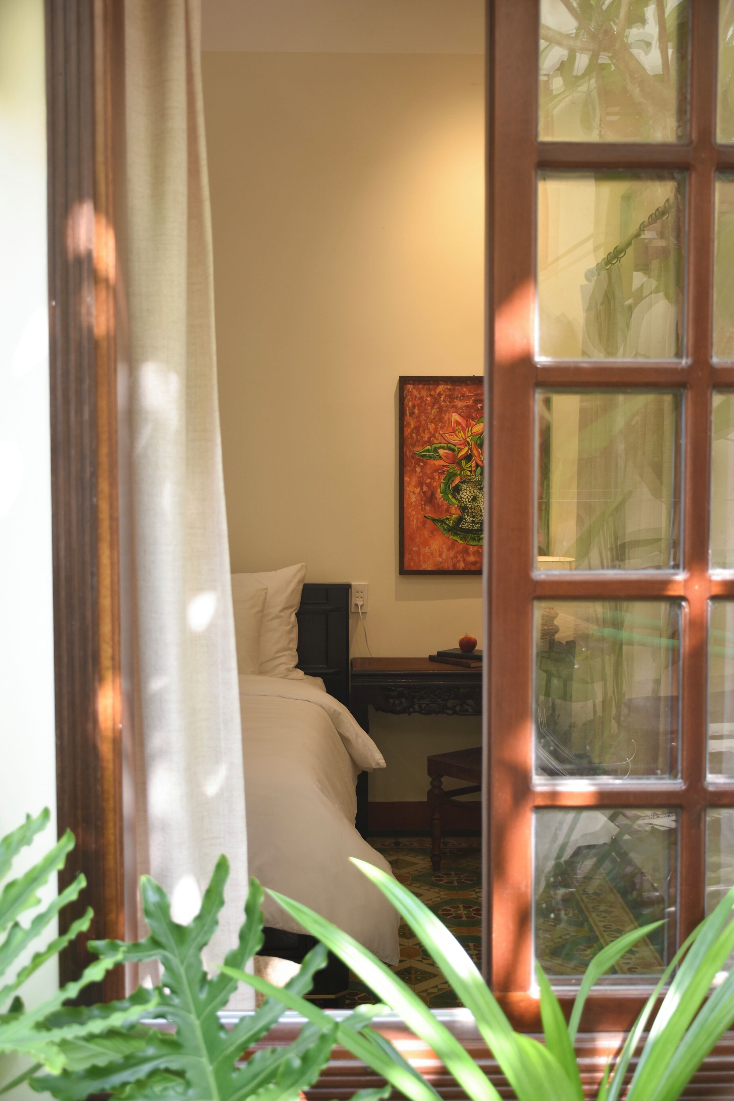 Superior Studio, Garden View