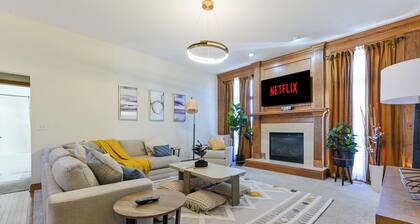 Spacious 5BR Retreat w/Beautiful Views,3 King 2 Full 1 Queen bed, AC in Johnston