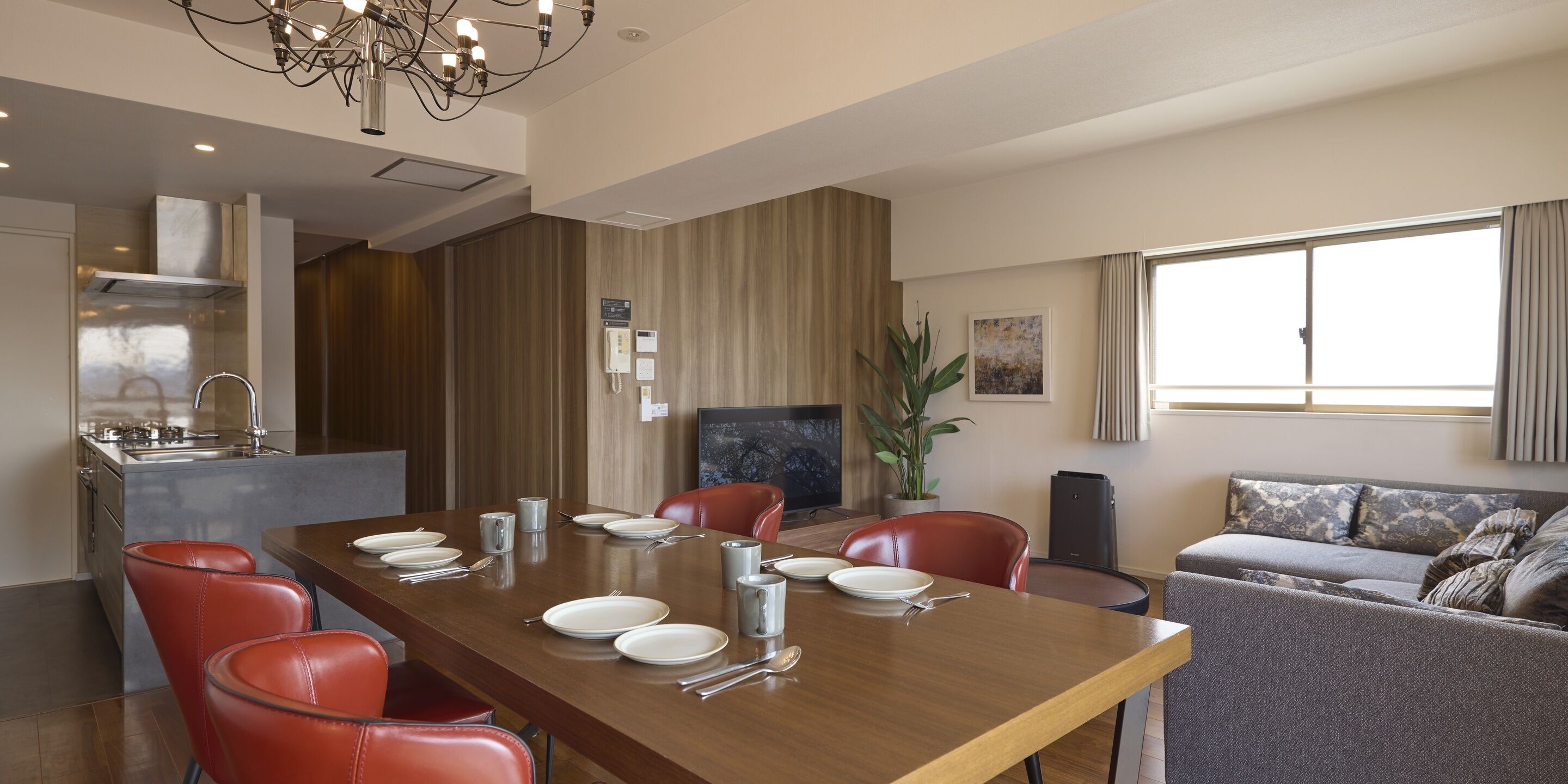 4 Single Beds + 2 Futon/70sqm/601, Non Smoking | In-room dining