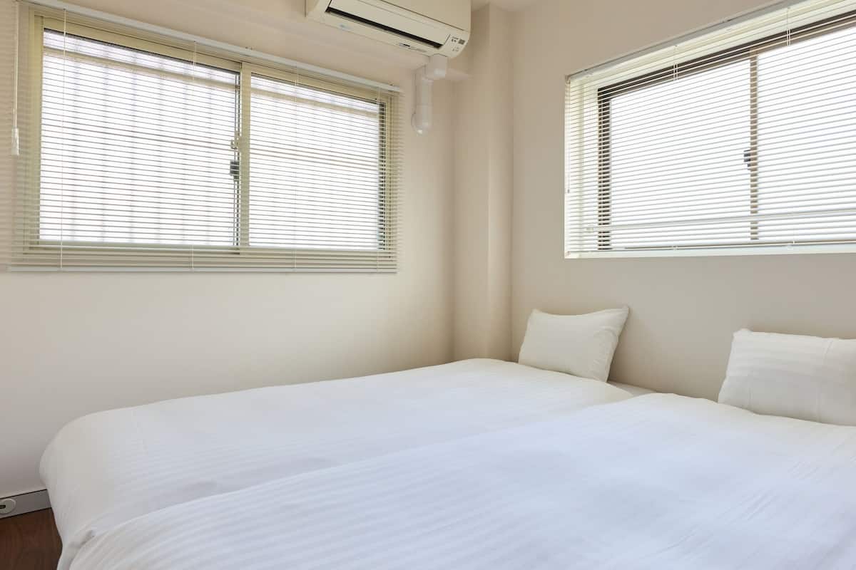 4 Single Beds + 2 Futon/70sqm/601, Non Smoking