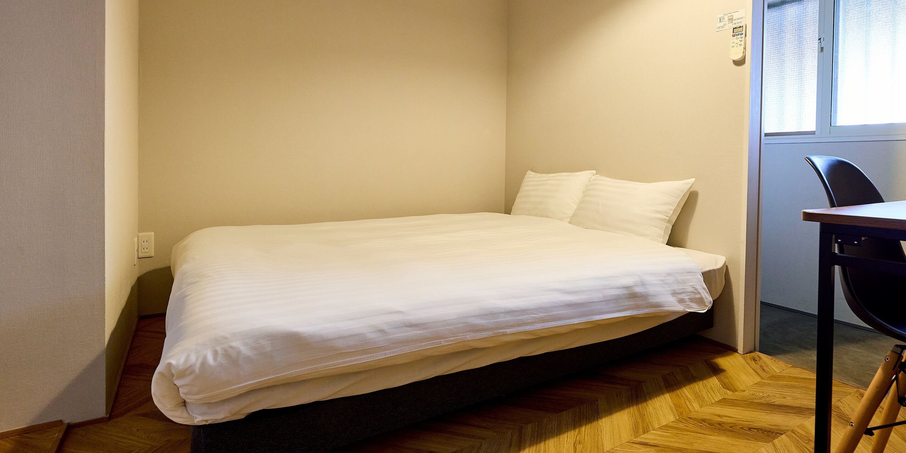 1 Double Bed + 2 Single Beds + 2 Futon/70sqm/502, Non Smoking