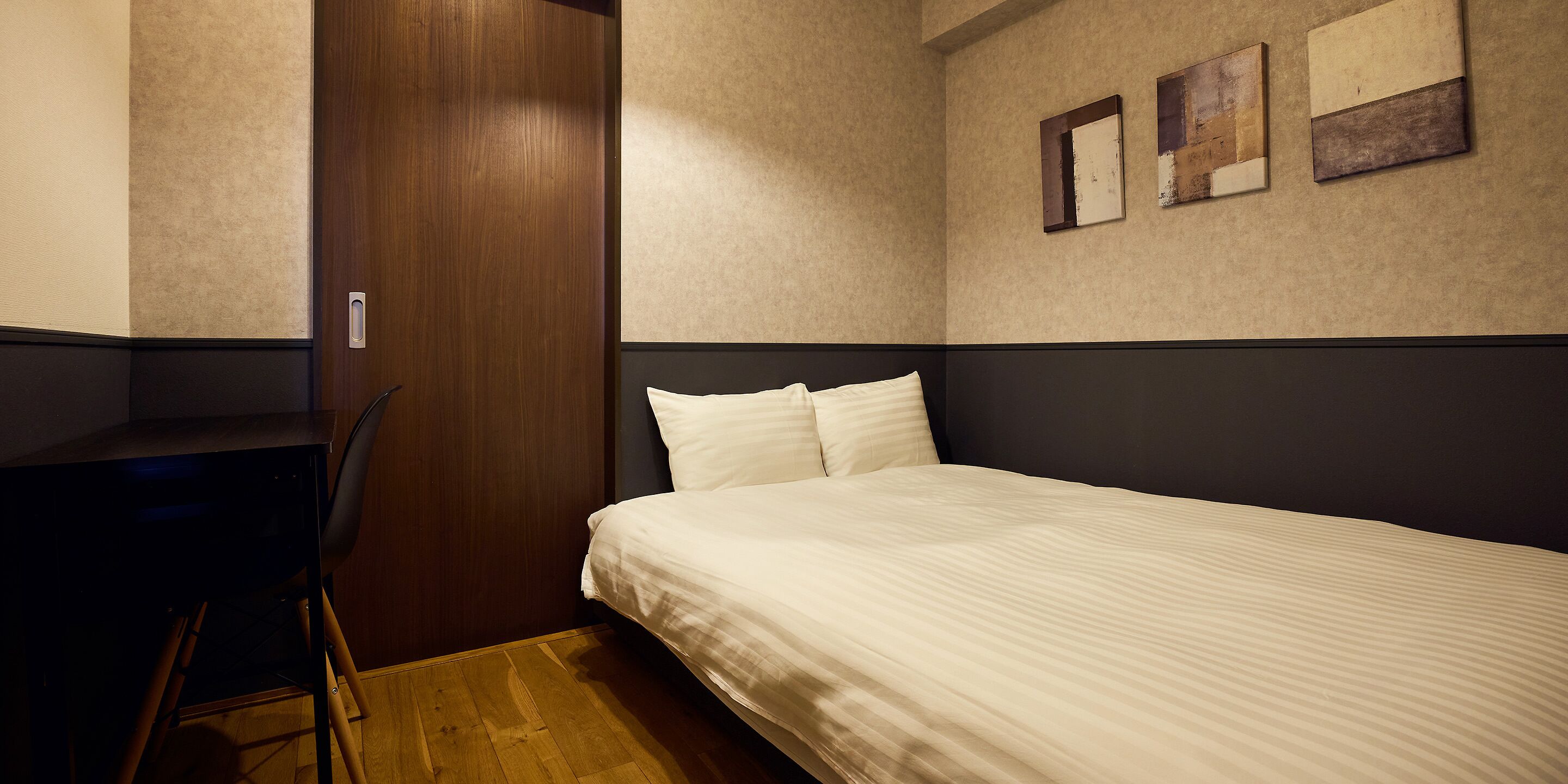 1 Double Bed + 2 Single Beds + 2 Futon/70sqm/503, Non Smoking