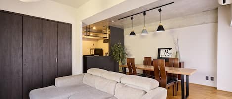 룸, 금연, 발코니 (70sqm, 204) | 거실 공간 | 평면 TV
