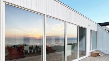 Standaard villa, uitzicht op oceaan | Buiten dineren