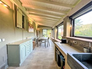 Private kitchen - Beautiful  villa for 2 people with A/C, WIFI, terrace and pets allowed (Rio Marina)