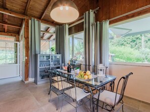 تناول الطعام