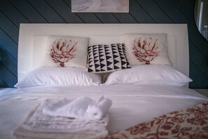 4 habitaciones, tabla de planchar con plancha, cuna de viaje y wifi 