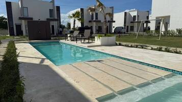 Piscina all'aperto